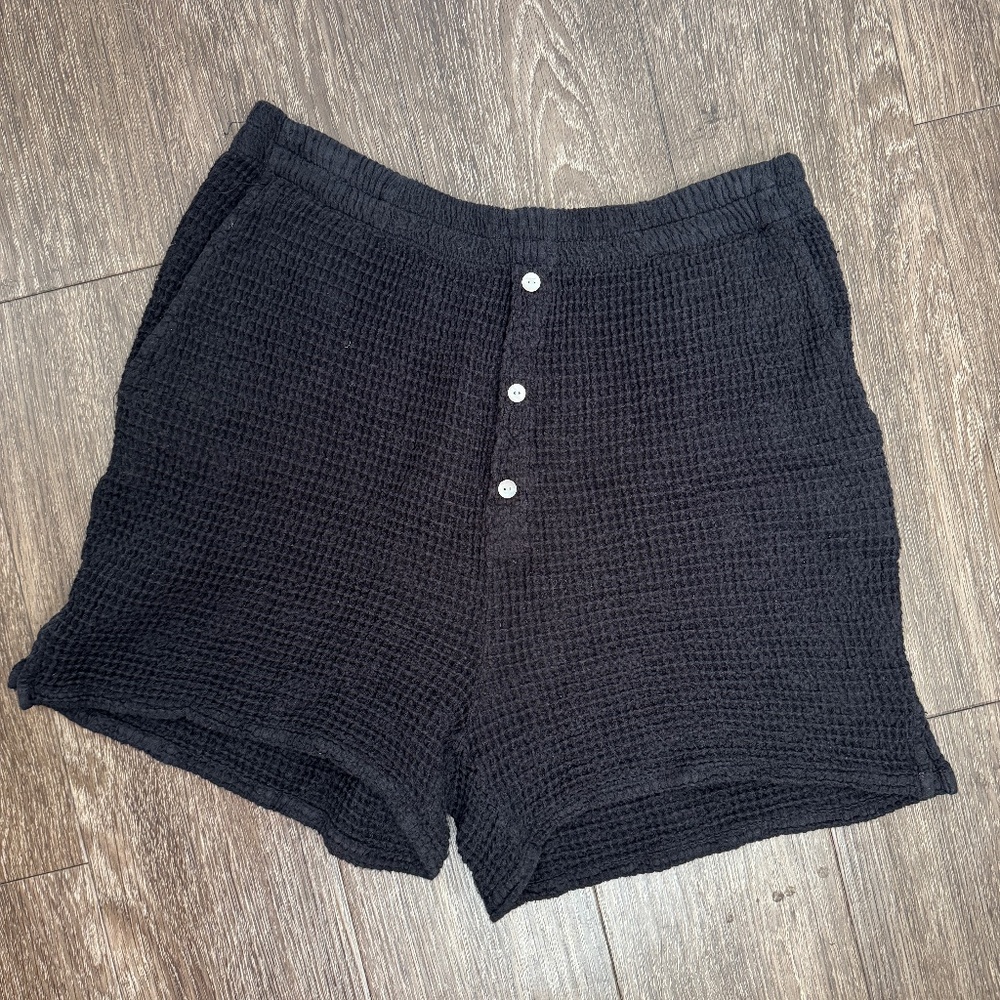 DONNI. - Black Waffle Short